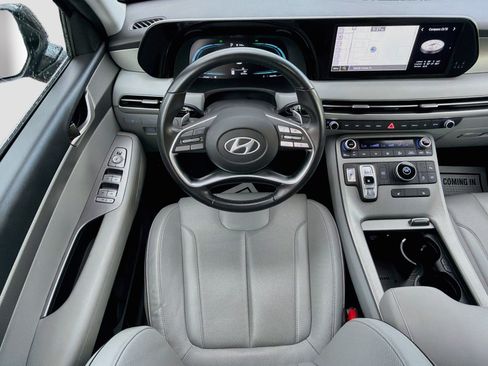 Used 2025 Hyundai Palisade SEL FWD image 18