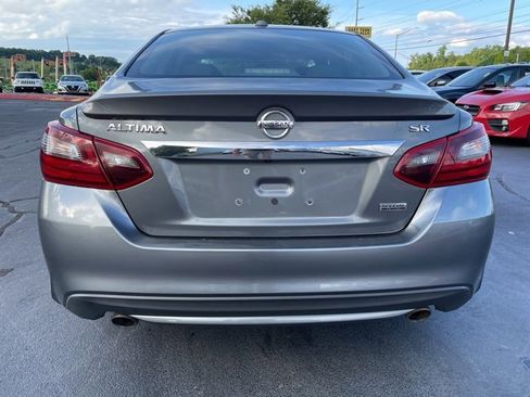 Used 2018 Nissan Altima 2.5 SR w/ SR Special Edition image 7