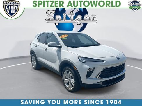 Used 2024 Buick Encore GX Preferred AWD/4WD image 2