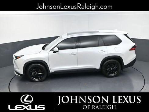 Used 2025 Toyota Grand Highlander AWD Hybrid image 29