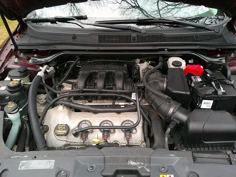 Used 2011 Ford Taurus SEL w/ 201A Rapid Spec Order Code image 48