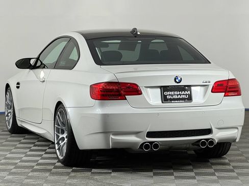 Used 2013 BMW M3 Coupe w/ Premium Pkg RWD image 4