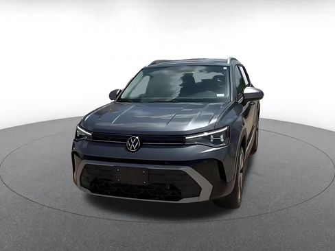 Used 2026 Volkswagen Taos SE AWD/4WD image 7