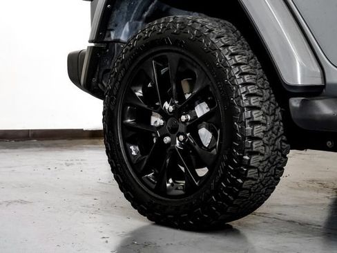 Used 2021 Jeep Wrangler Unlimited Sahara AWD/4WD image 47