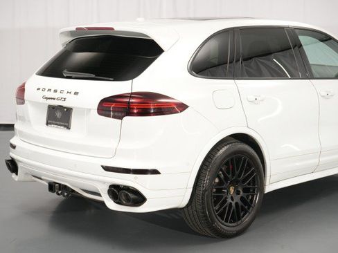Used 2016 Porsche Cayenne GTS AWD/4WD image 16