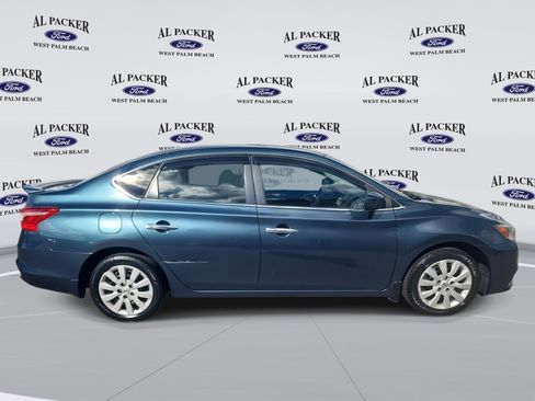 Used 2016 Nissan Sentra SV image 6