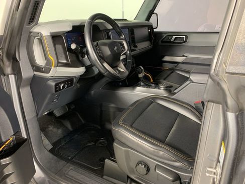 Used 2023 Ford Bronco Badlands image 30