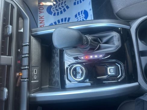 Certified 2024 Chevrolet Colorado Trail Boss w/ Technology Package image 25