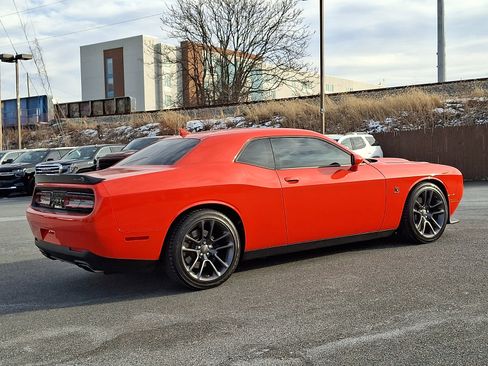 Used 2022 Dodge Challenger R/T Scat Pack w/ Plus Package image 6
