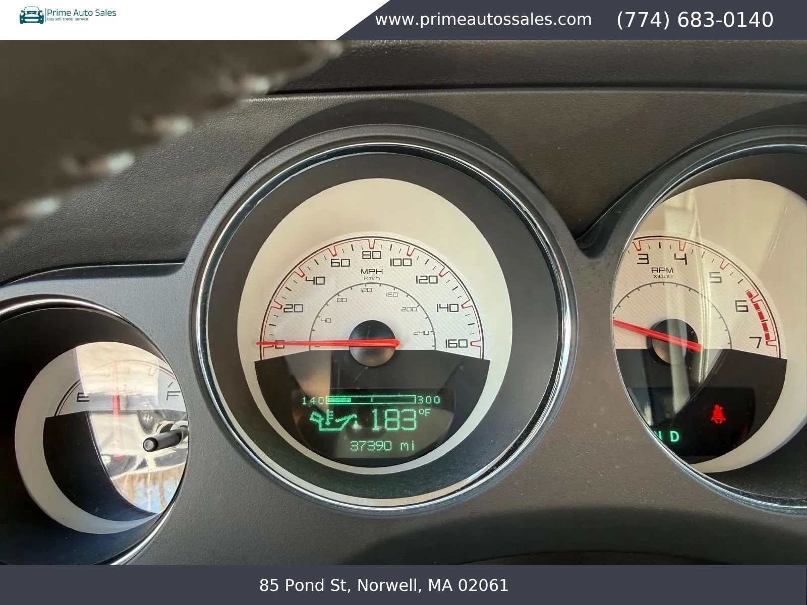 Used 2014 Dodge Challenger R/T RWD image 27