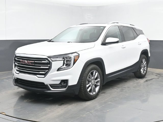 Used 2022 GMC Terrain SLT w/ Infotainment Package II FWD image 5