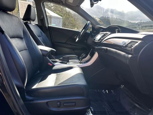 Used 2016 Honda Accord EX-L image 12