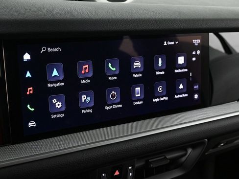 Used 2025 Porsche Cayenne Coupe image 13