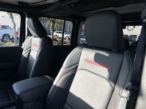 New 2026 Jeep Wrangler Unlimited Rubicon image 12
