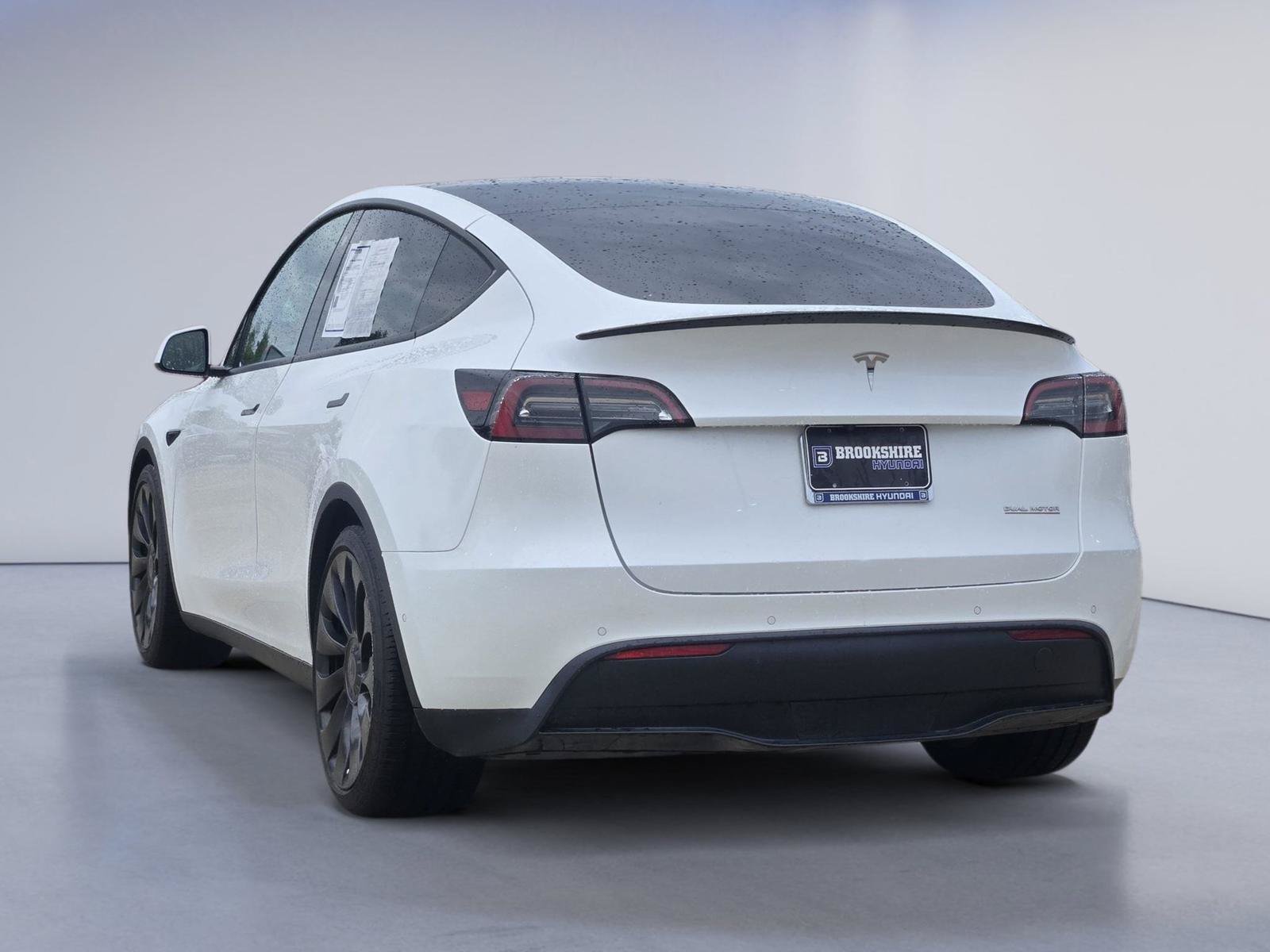 Used 2022 Tesla Model Y Performance AWD/4WD image 8