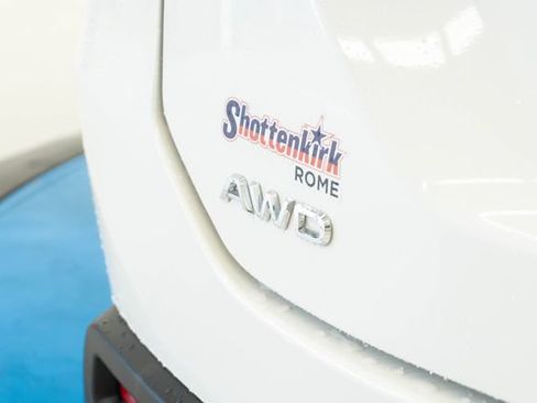 Used 2023 Honda Pilot Elite image 34