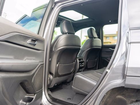 Used 2024 Jeep Grand Cherokee Altitude AWD/4WD image 29