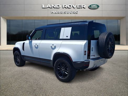 Used 2023 Land Rover Defender 110 SE AWD/4WD image 2