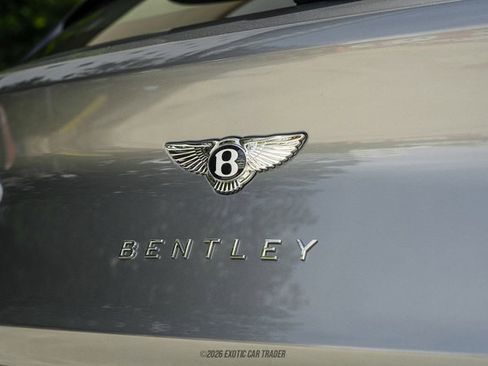 Used 2024 Bentley Bentayga Extended Wheelbase AWD/4WD image 70