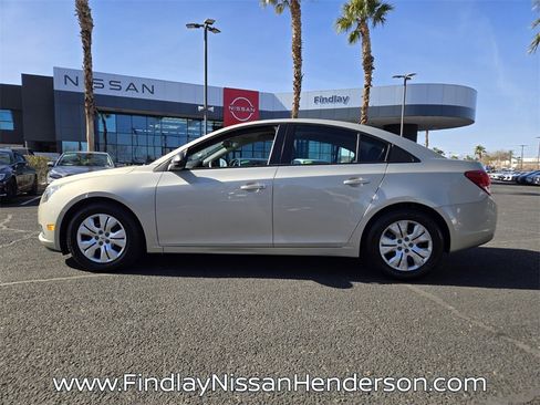 Used 2014 Chevrolet Cruze LS image 3