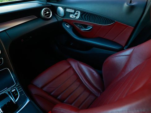 Used 2016 Mercedes-Benz C 450 AMG image 27