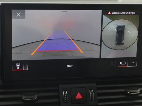 Used 2024 Audi Q5 e Premium Plus image 10