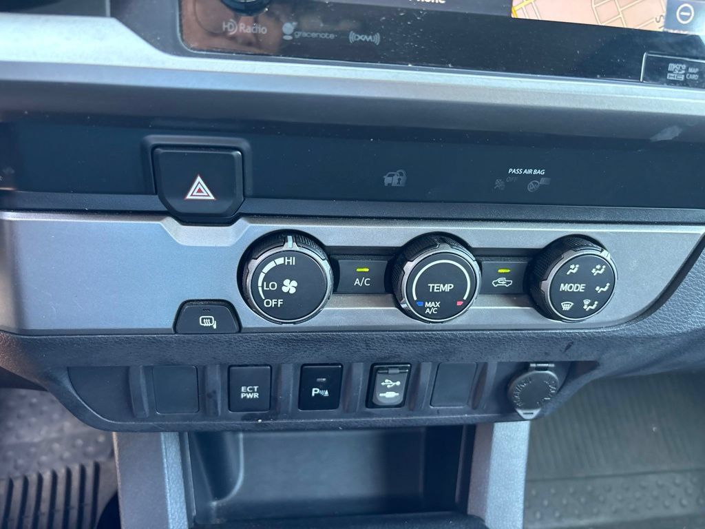 Used 2019 Toyota Tacoma SR5 RWD image 22