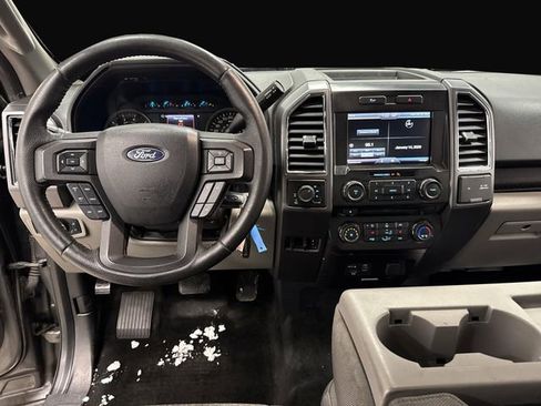 Used 2015 Ford F150 XLT w/ Equipment Group 302A Luxury image 5