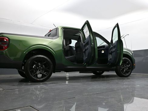 New 2025 Ford Maverick Lariat w/ Black Appearance Package image 39