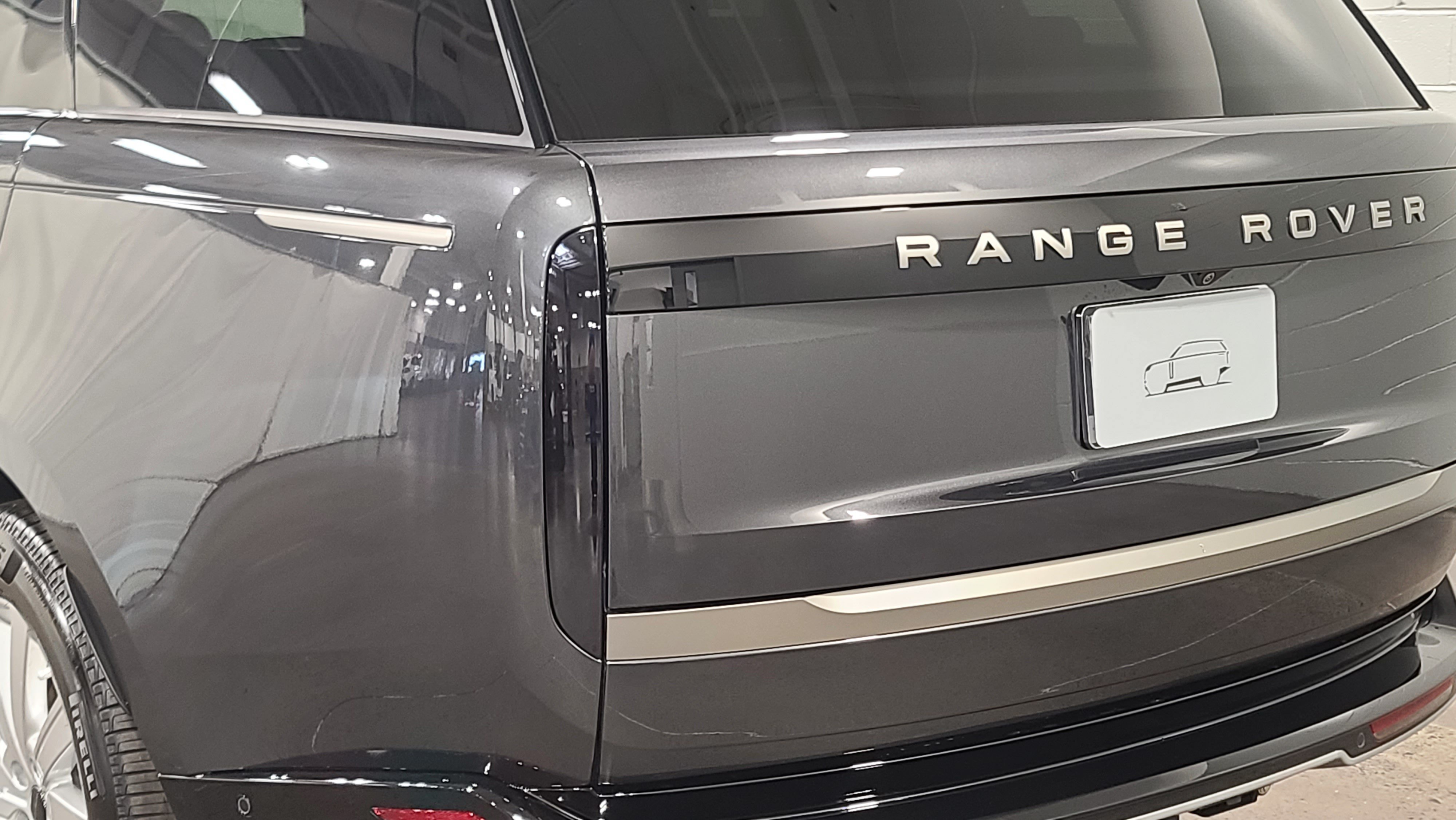 New 2026 Land Rover Range Rover SE AWD/4WD image 17