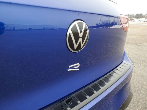 Used 2025 Volkswagen Golf image 26