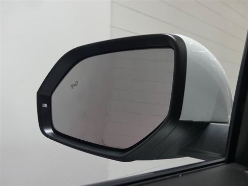 Used 2021 Volkswagen Atlas SE w/ Panoramic Sunroof Package AWD/4WD image 14