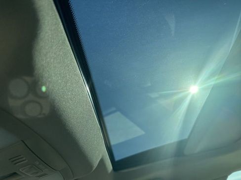 Used 2015 INFINITI Q40 w/ Navigation Package image 12