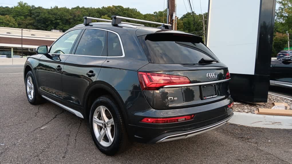 Used 2023 Audi Q5 2.0T Premium w/ Convenience Package AWD/4WD image 3