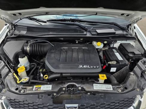 Used 2015 Dodge Grand Caravan American Value Package w/ UConnect Hands-Free Group FWD image 52