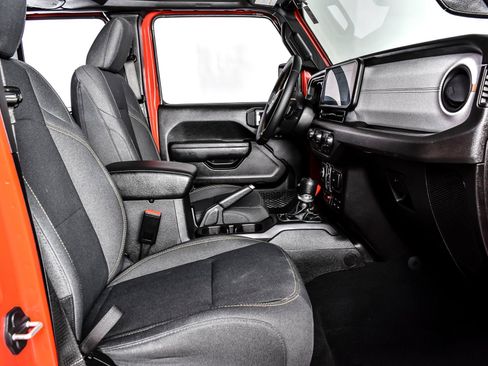 Used 2024 Jeep Wrangler Unlimited Sport AWD/4WD image 23