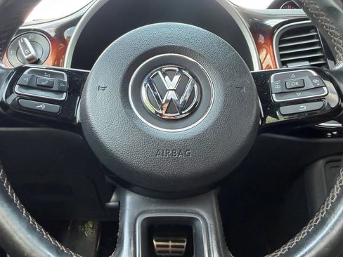 Used 2013 Volkswagen Beetle Turbo FWD image 15