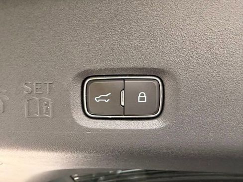 Used 2025 Ford Expedition Platinum w/ Stealth Appearance Package AWD/4WD image 9