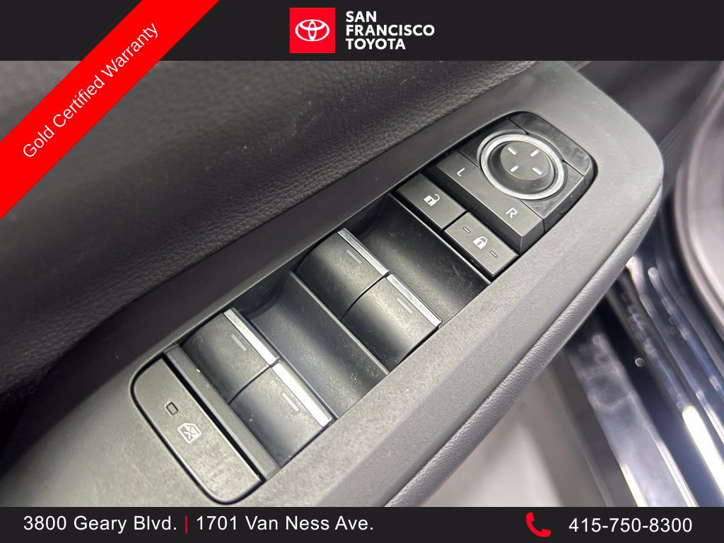 Certified 2024 Toyota Prius Prime FWD image 33
