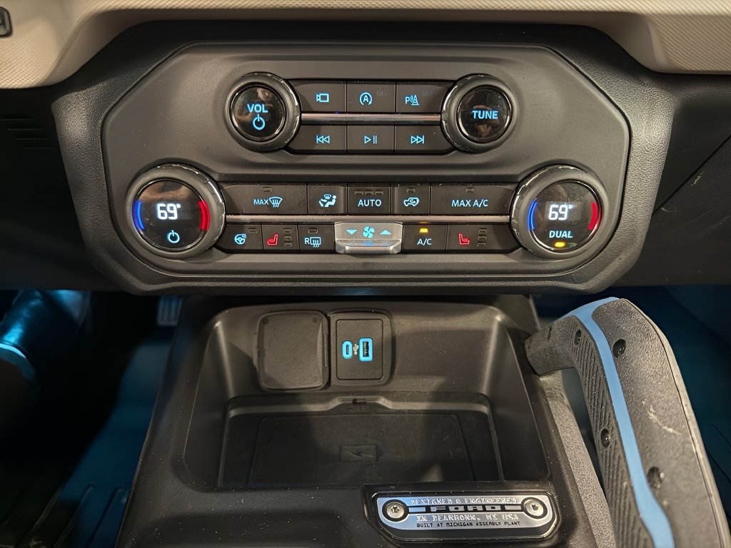 Used 2023 Ford Bronco Wildtrak AWD/4WD image 22
