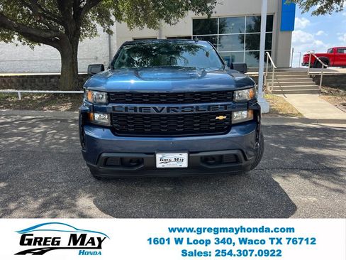 Used 2020 Chevrolet Silverado 1500 Custom w/ Custom Value Package RWD image 2