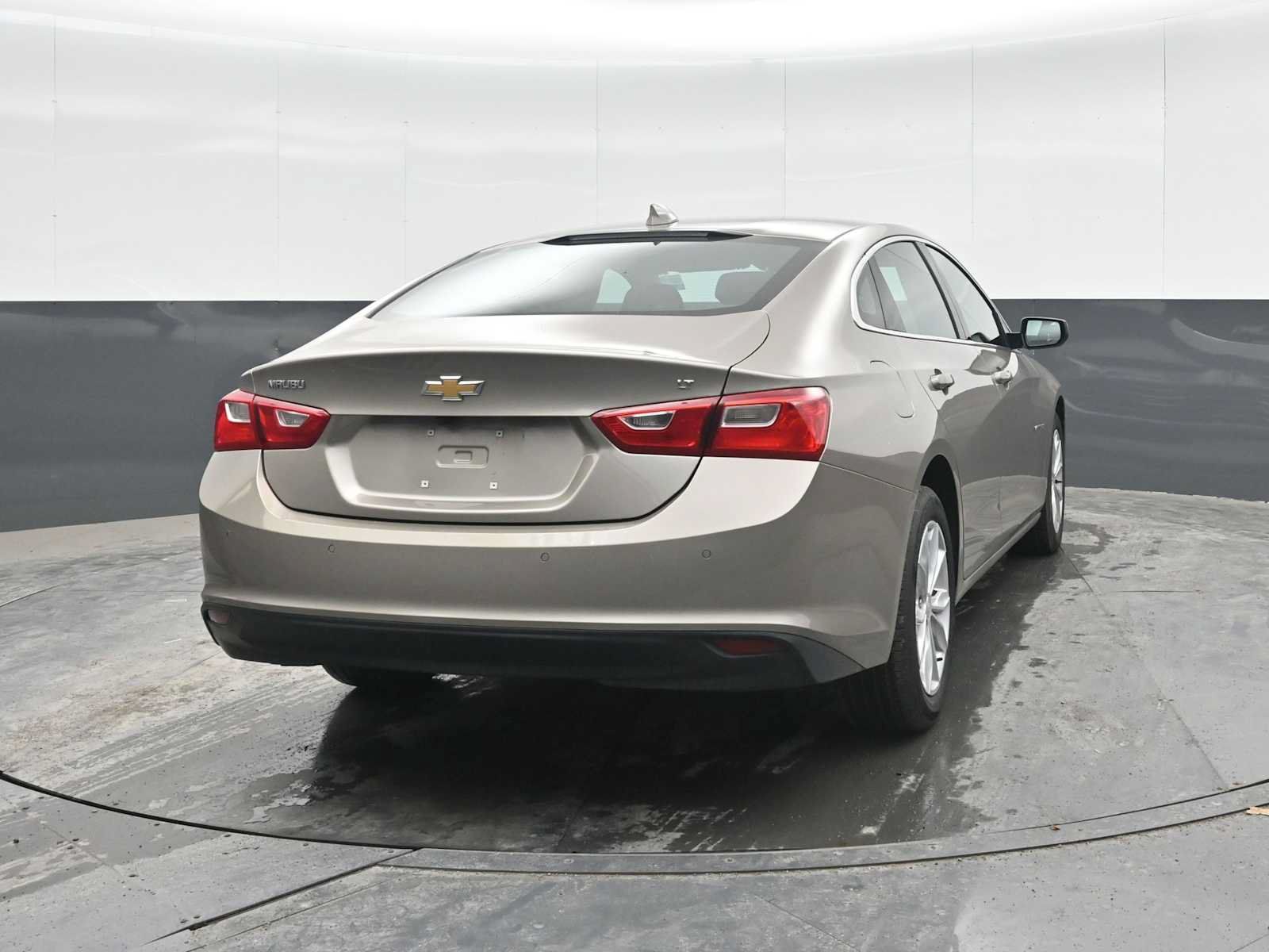 Used 2025 Chevrolet Malibu LT FWD image 10