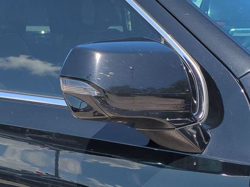 Used 2023 GMC Yukon Denali Ultimate w/ LPO, Floor Liner Package AWD/4WD image 12