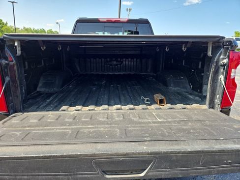 Used 2022 Chevrolet Silverado 2500 LTZ AWD/4WD image 9