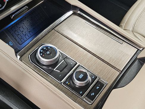 Used 2024 Ford Expedition Max Limited image 53