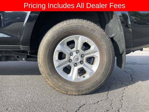 Used 2023 Toyota 4Runner SR5 Premium AWD/4WD image 9