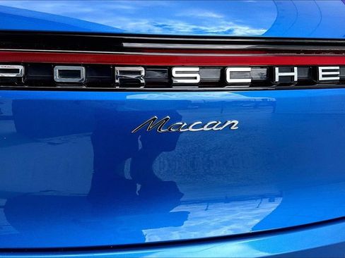 Used 2019 Porsche Macan AWD/4WD image 24
