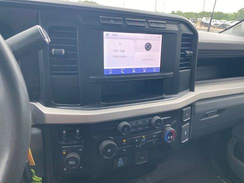 Used 2024 Ford F350 XL w/ FX4 Off-Road Package AWD/4WD image 19