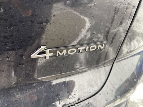 Used 2024 Volkswagen Atlas Cross Sport SE image 14