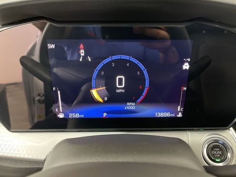 Used 2025 Chevrolet Trax LT w/ LT Convenience Package image 34